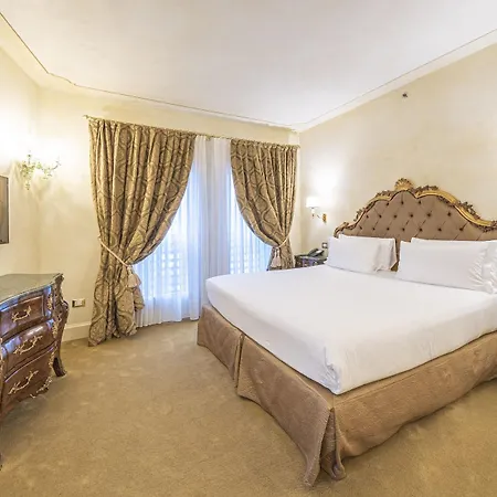 Hotel Barbarich Venice 4*